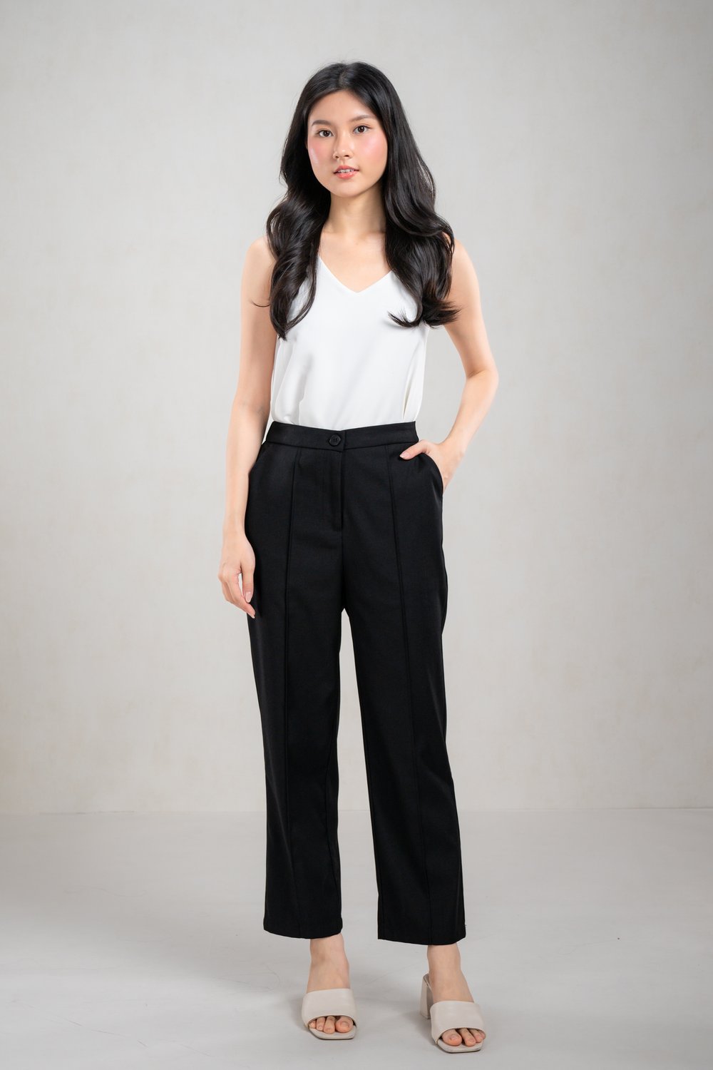 KYRA ELASTIC-BACK PANTS IN BLACK