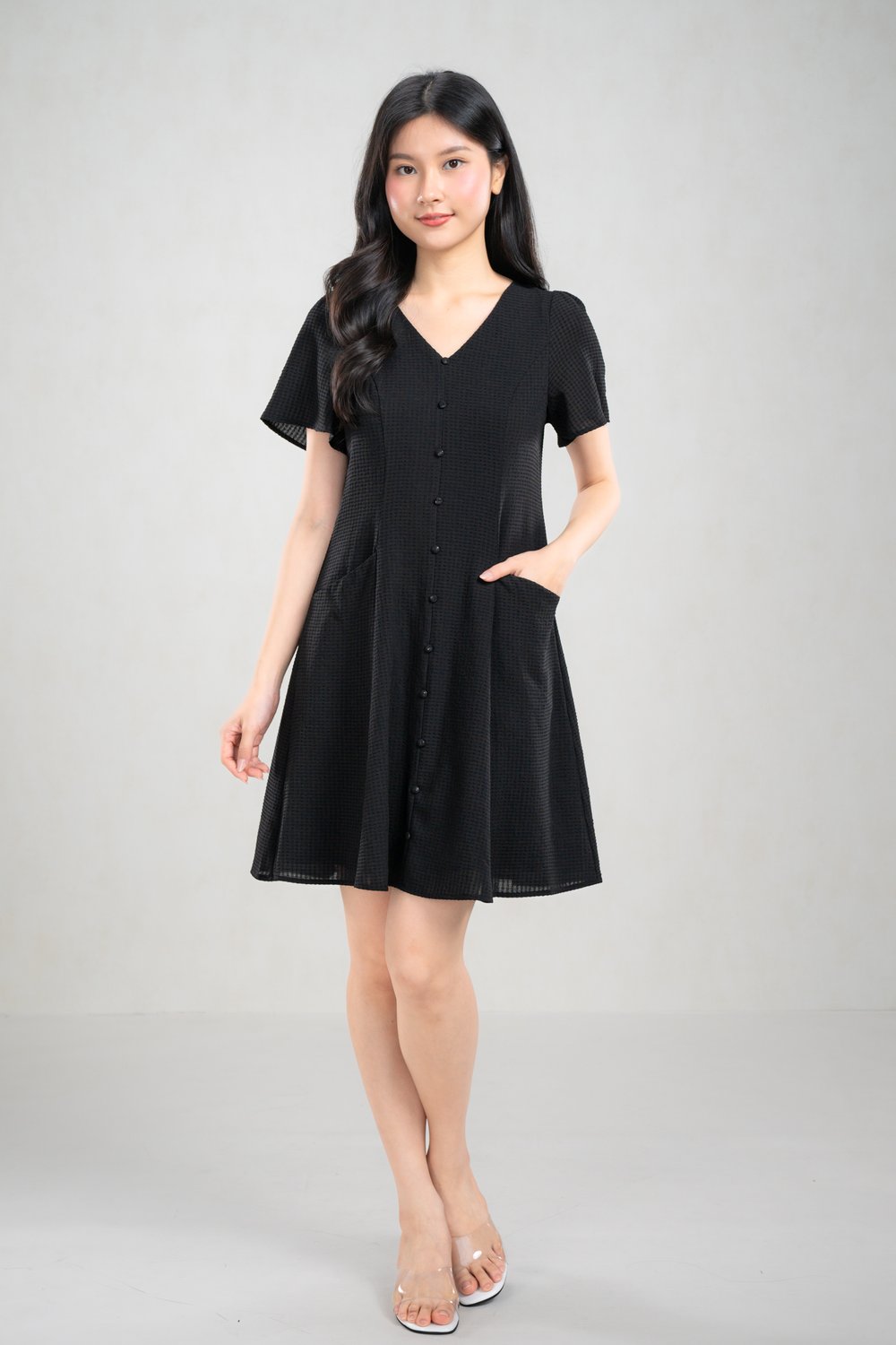 YUNA SLEEVED PANELLED DRESS IN BLACK