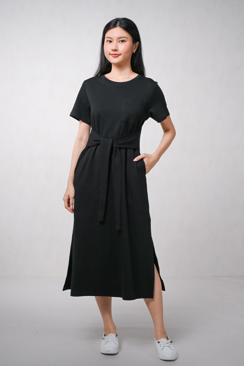 MADDIE TIE-SASH TEE DRESS IN BLACK