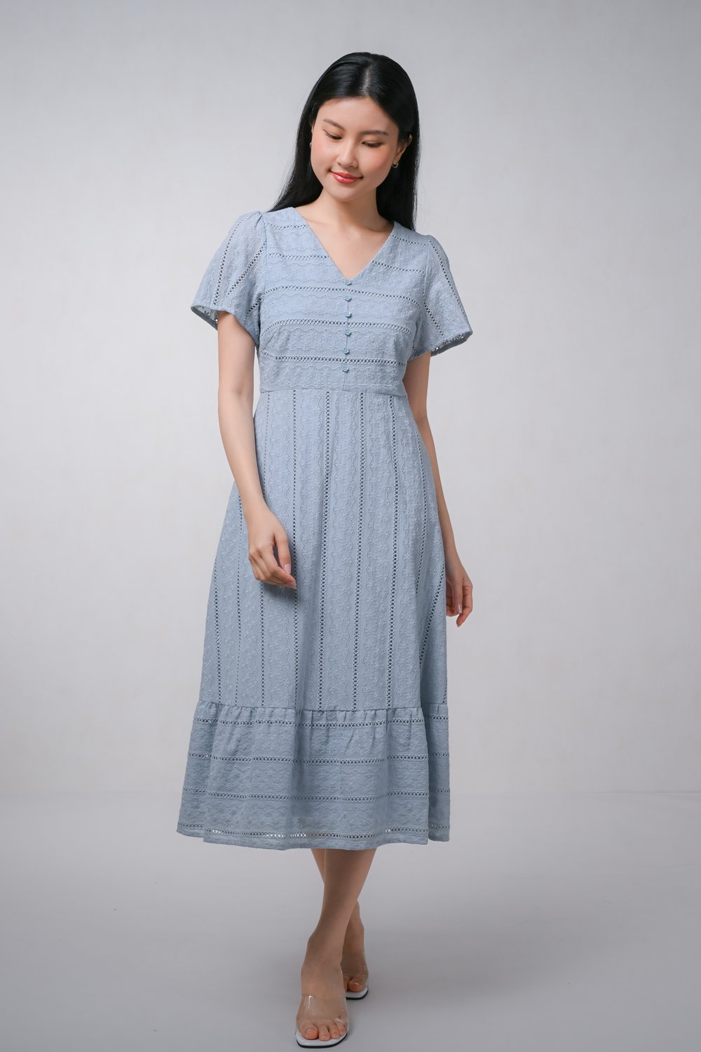 CHARDON EYELET V-NECK SLEEVED MIDI DRESS IN BLUE