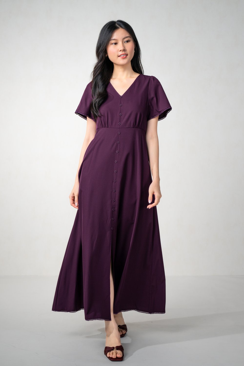 ZIRELLE SLEEVED BUTTON MAXI DRESS IN DARK PURPLE