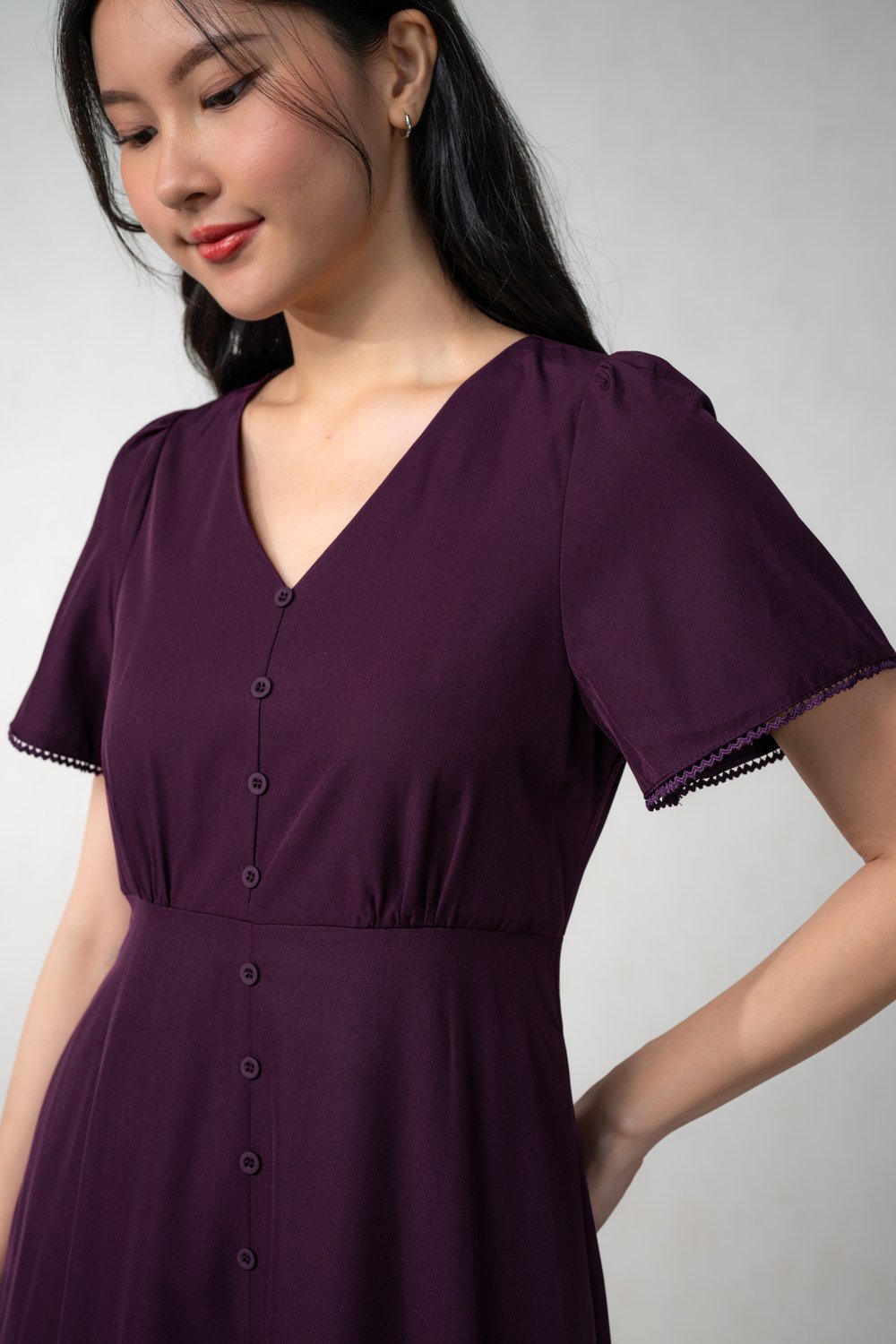 ZIRELLE SLEEVED BUTTON MAXI DRESS IN DARK PURPLE