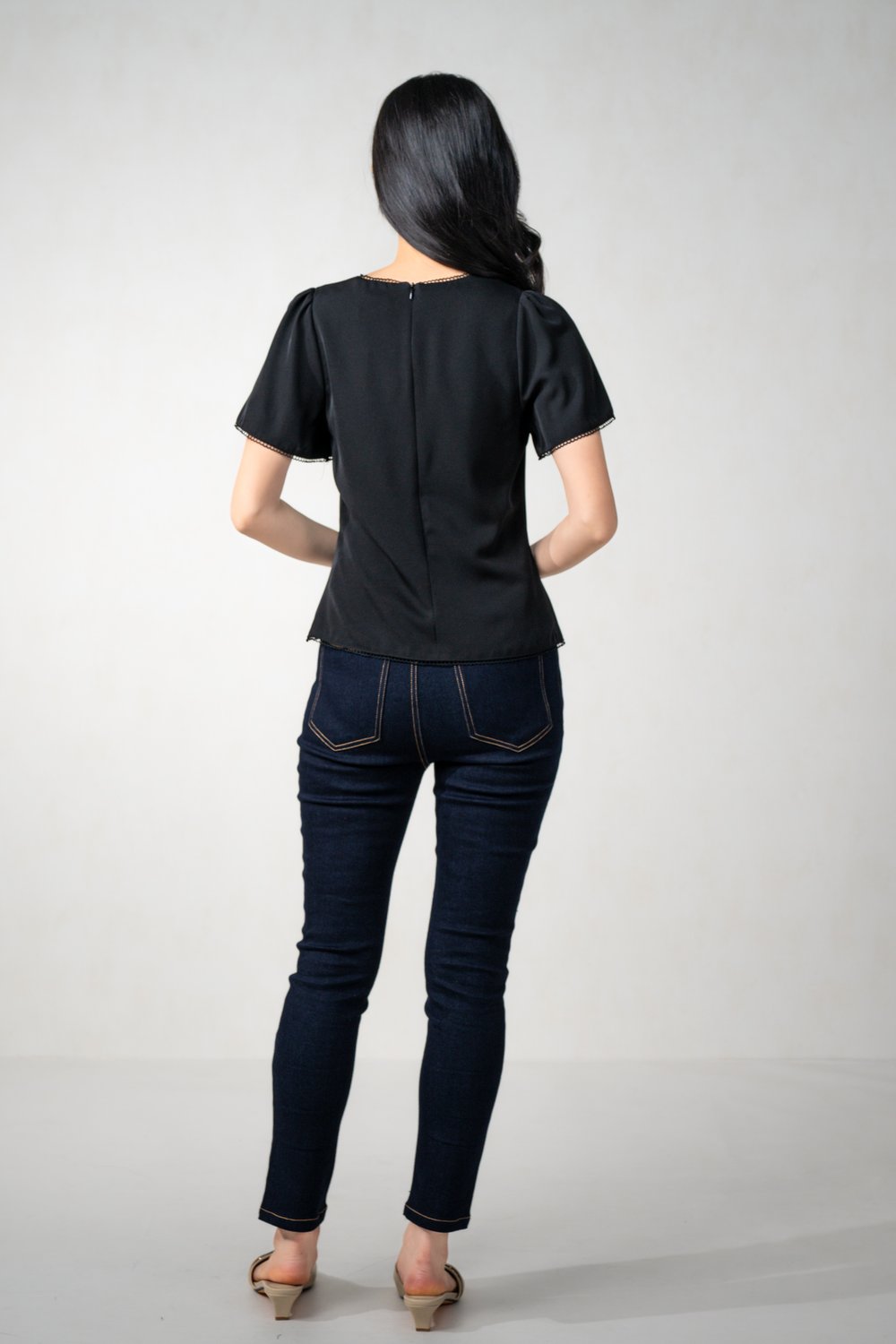 MISHA LACE-TRIM SLEEVED TOP IN BLACK
