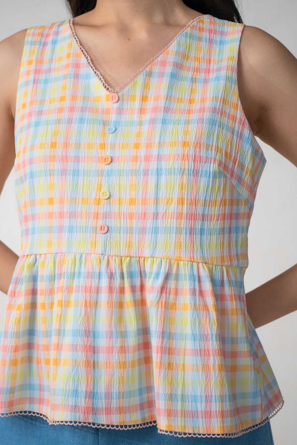 CANDY GINGHAM SLEEVELESS PEPLUM TOP