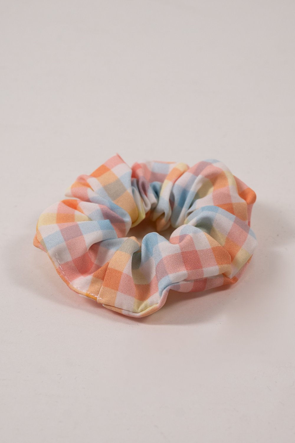 CANDY GINGHAM SCRUNCHIE
