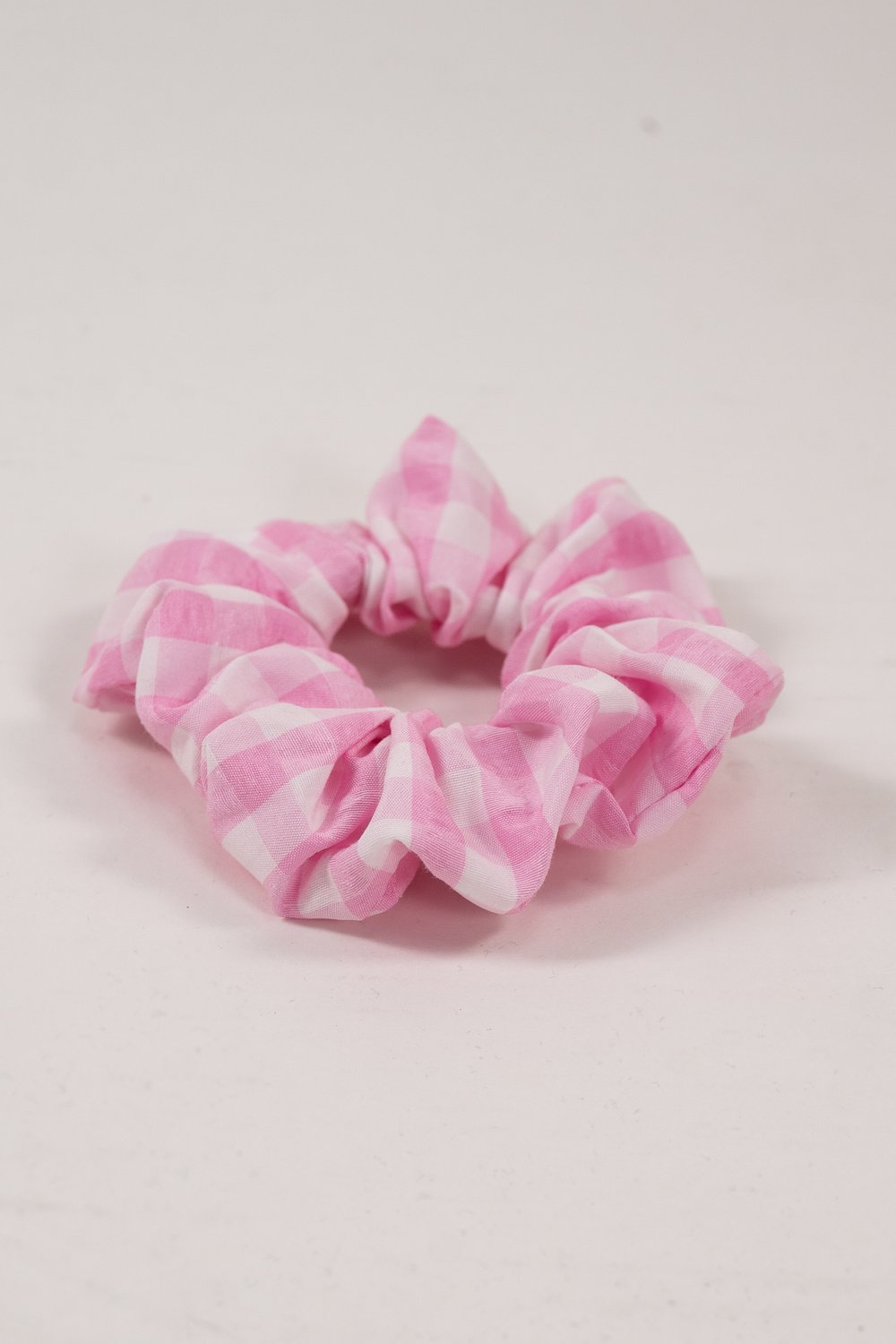PINK GINGHAM SCRUNCHIE