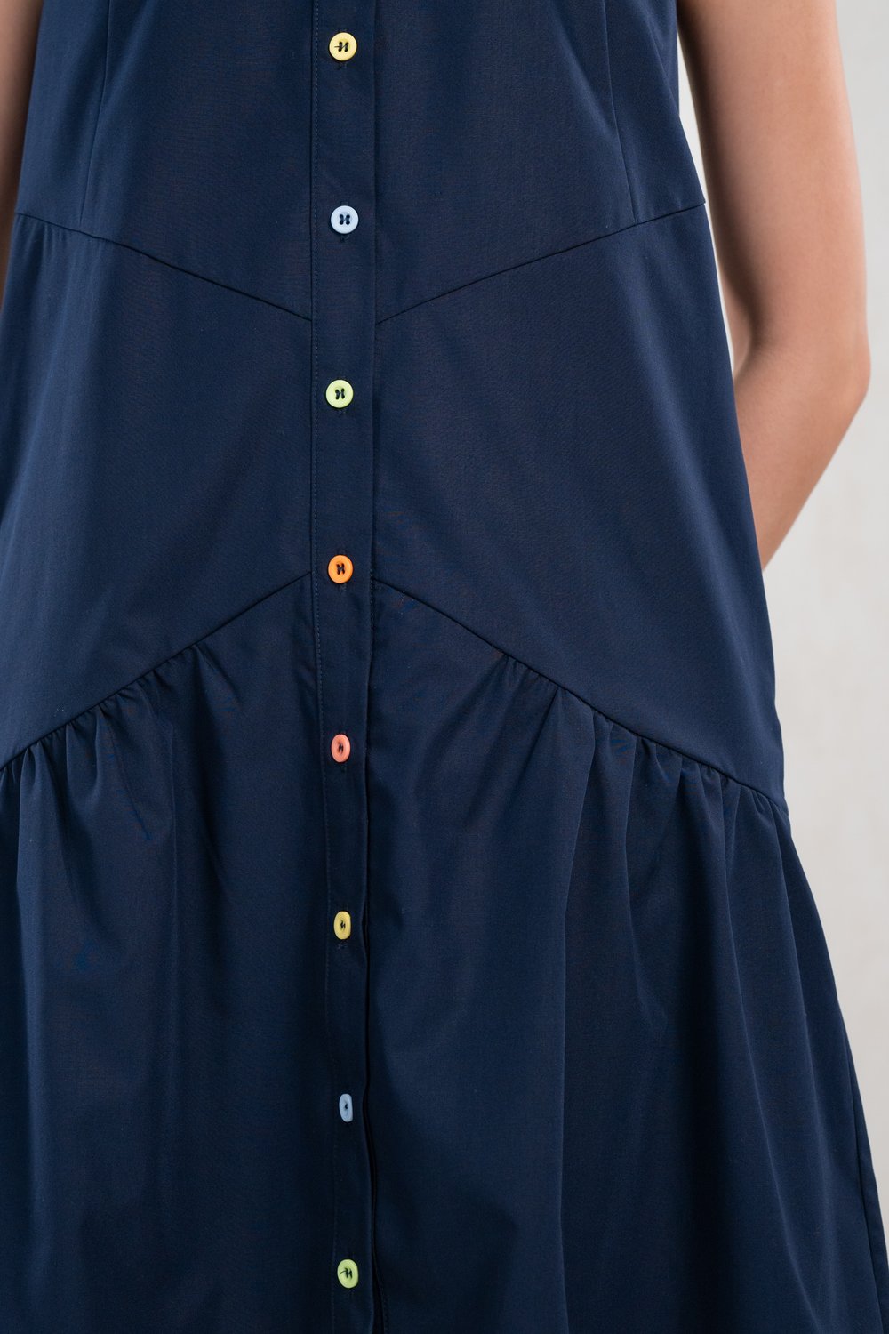 JAELYN SLEEVELESS SHIRT-DRESS IN NAVY