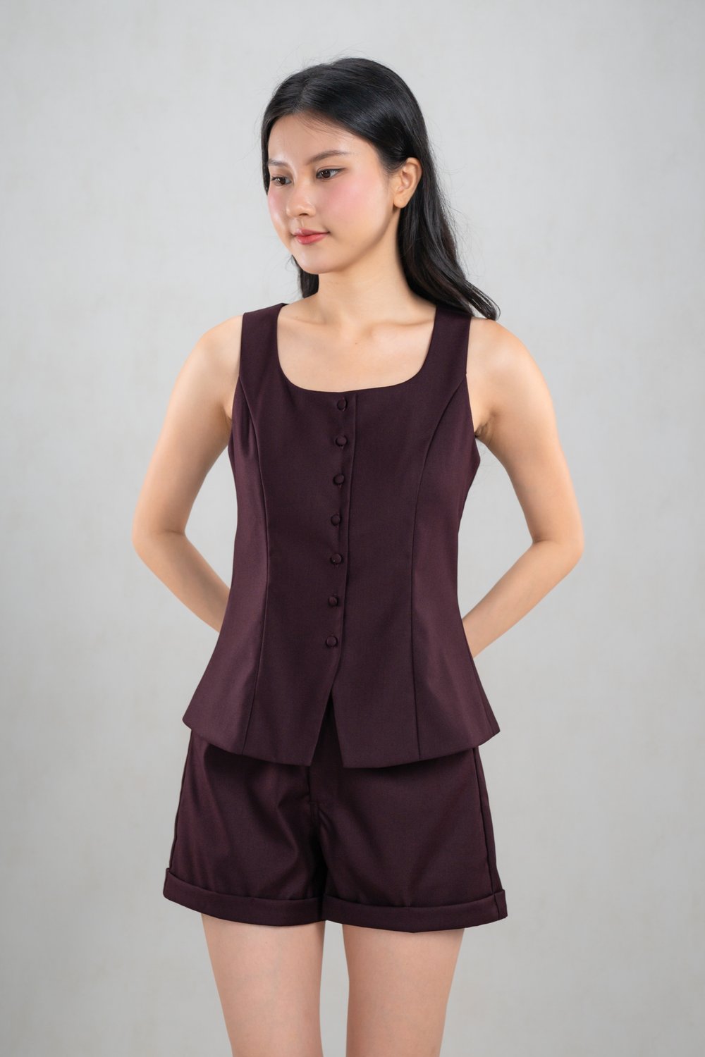 PRIESTLY SLEEVELESS BUTTON TOP IN CACAO