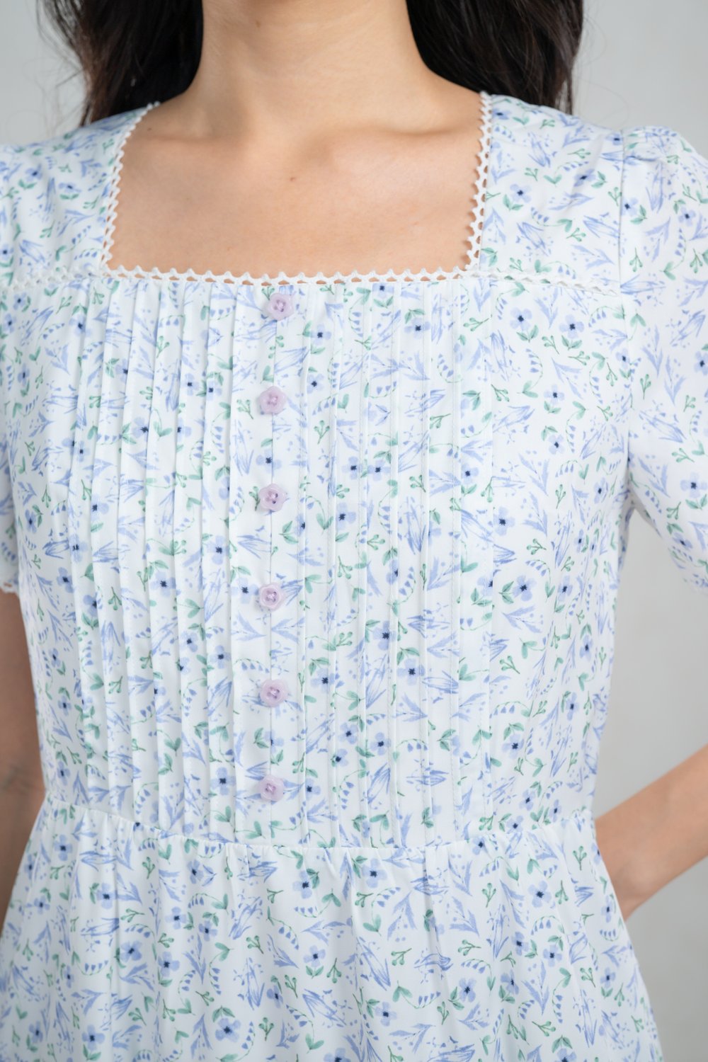 SORCHA LILAC FLORAL SQUARE-NECK PINTUCK DRESS