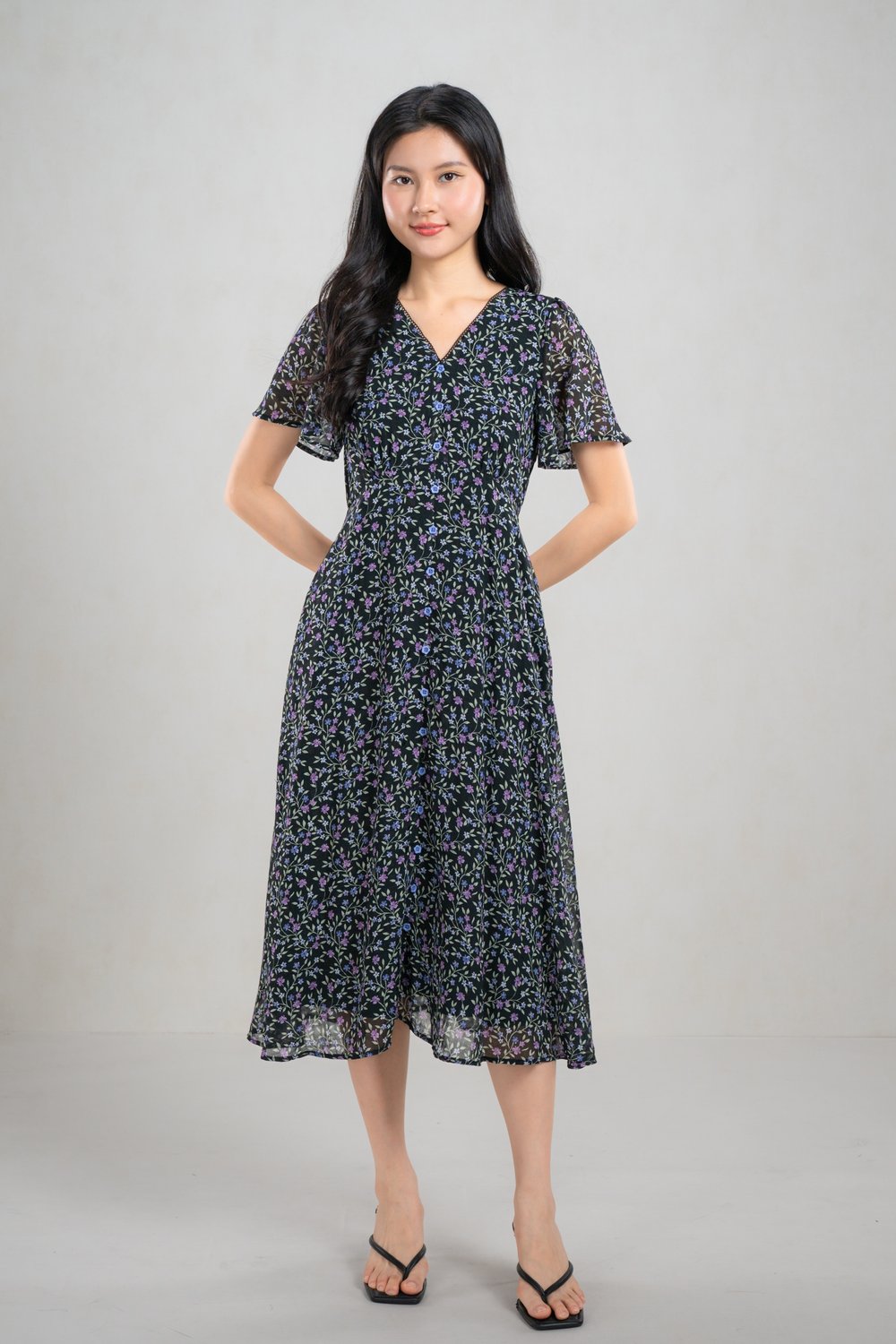 PIARAS BLUE-LILAC FLORAL SLEEVED MIDI DRESS