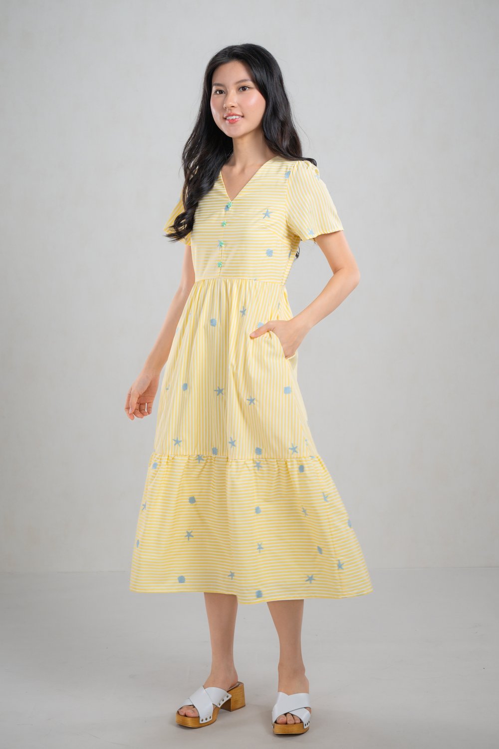 SARNIE YELLOW STRIPES STARFISH EMB. DRESS