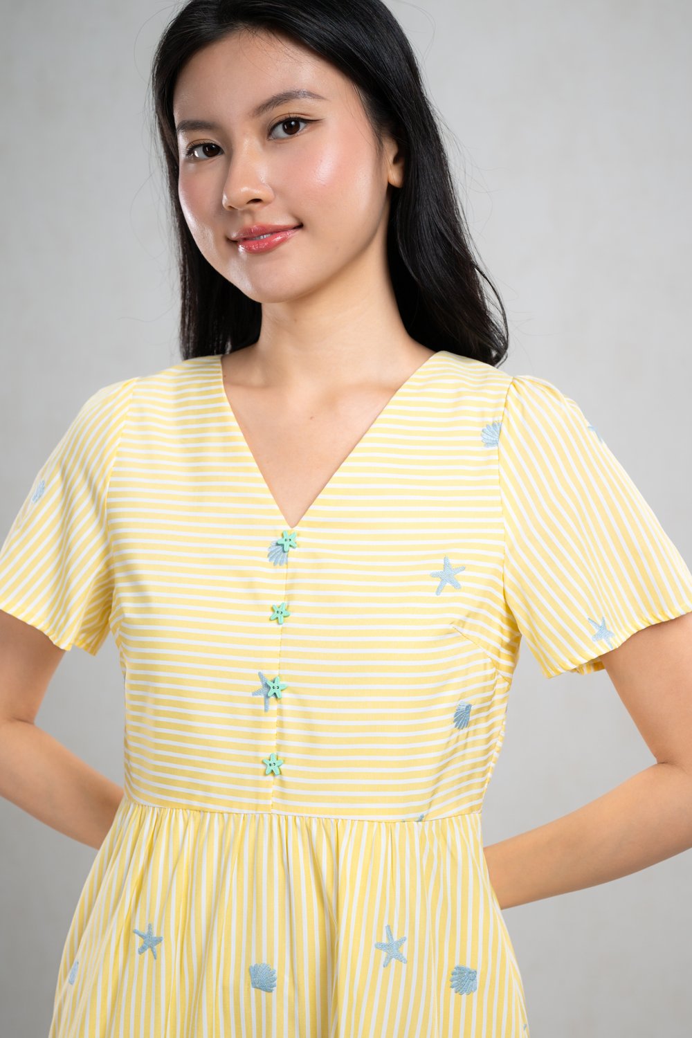 SARNIE YELLOW STRIPES STARFISH EMB. DRESS