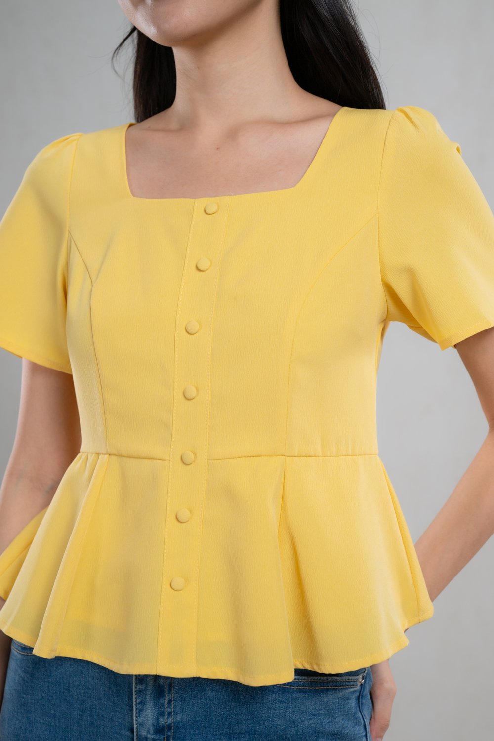 POET SQUARE-NECK SLEEVED PEPLUM TOP IN YELLOW