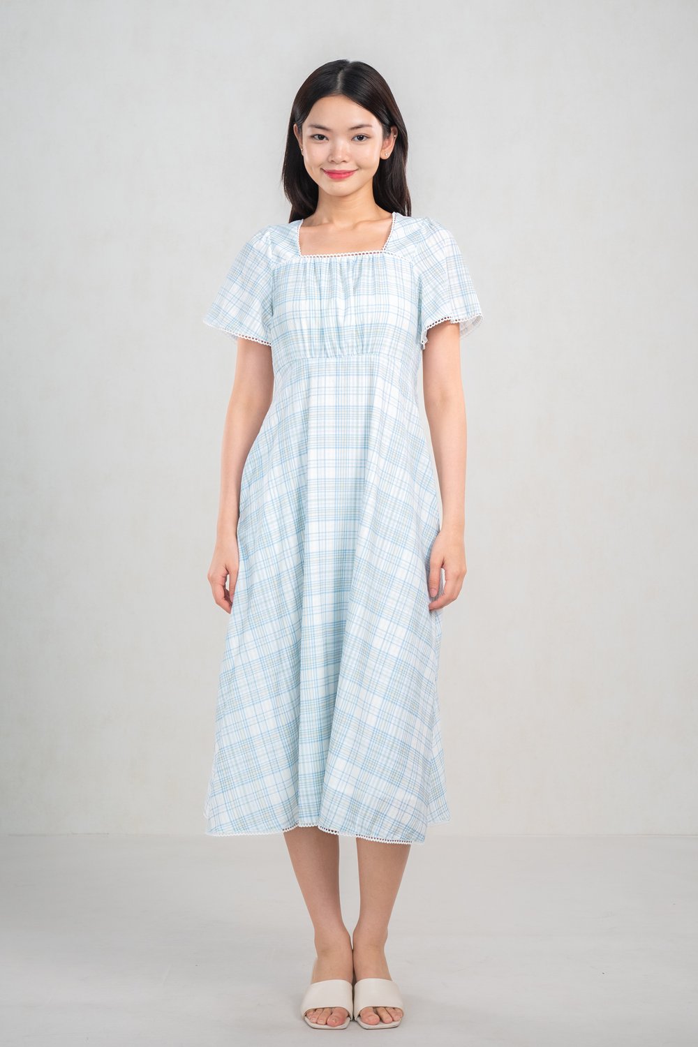 MERRITT PLAID RUCHED SLEEVED MIDI DRESS