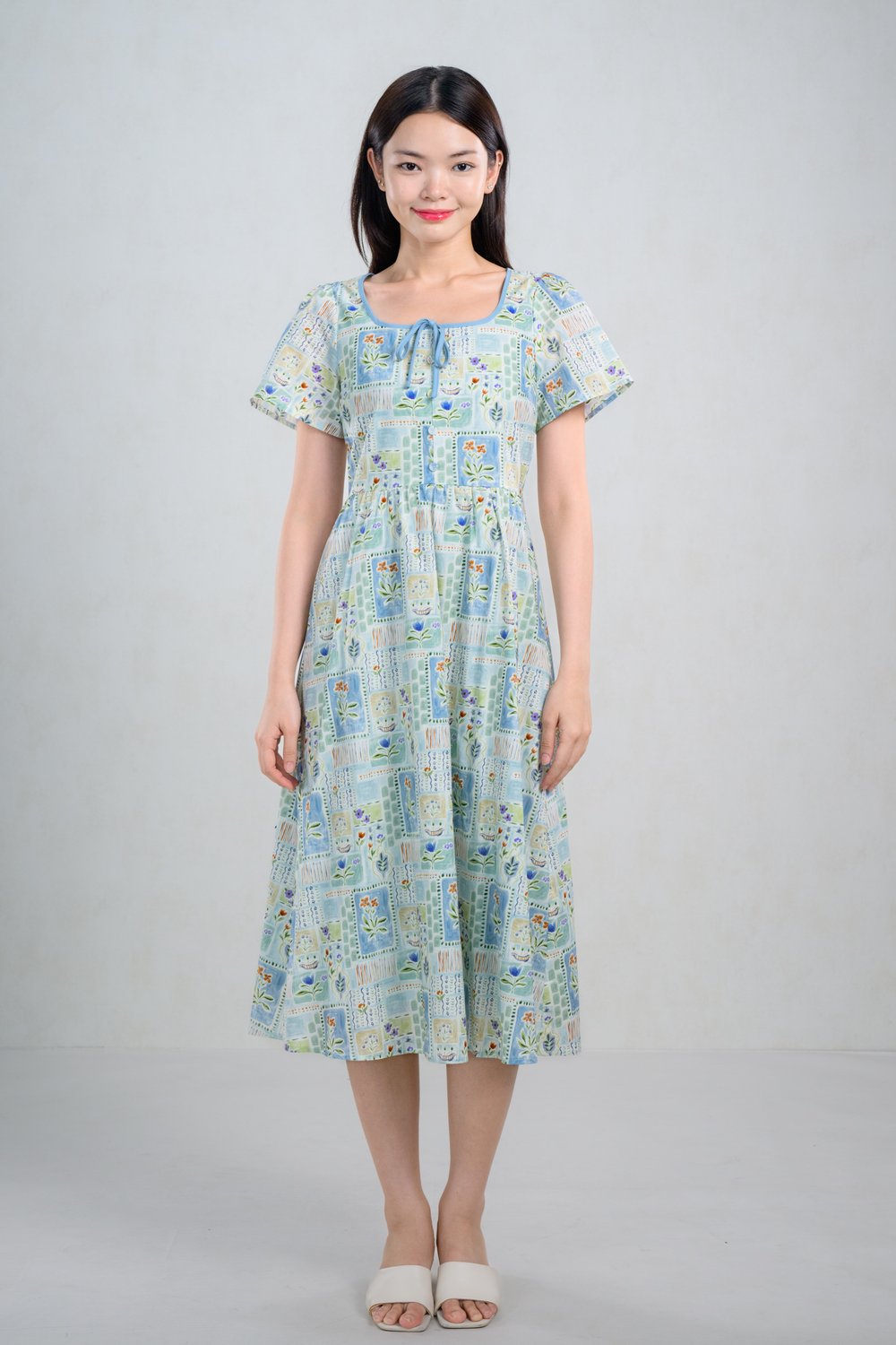 YELORAE SLEEVED MIDI DRESS IN PATCHWORK