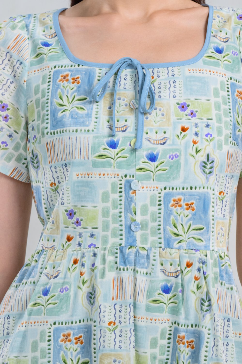 YELORAE SLEEVED MIDI DRESS IN PATCHWORK