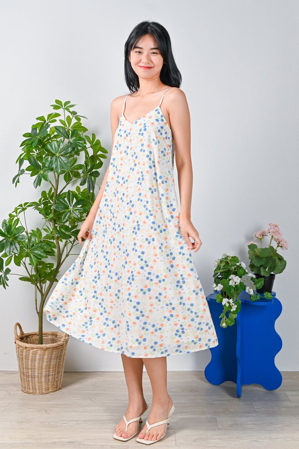 AIRI WHITE FLORAL SPAG TENT DRESS
