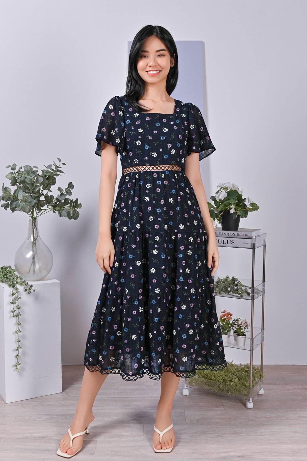 EVALYNE FLORAL LATTICE-INSERT DRESS IN NAVY