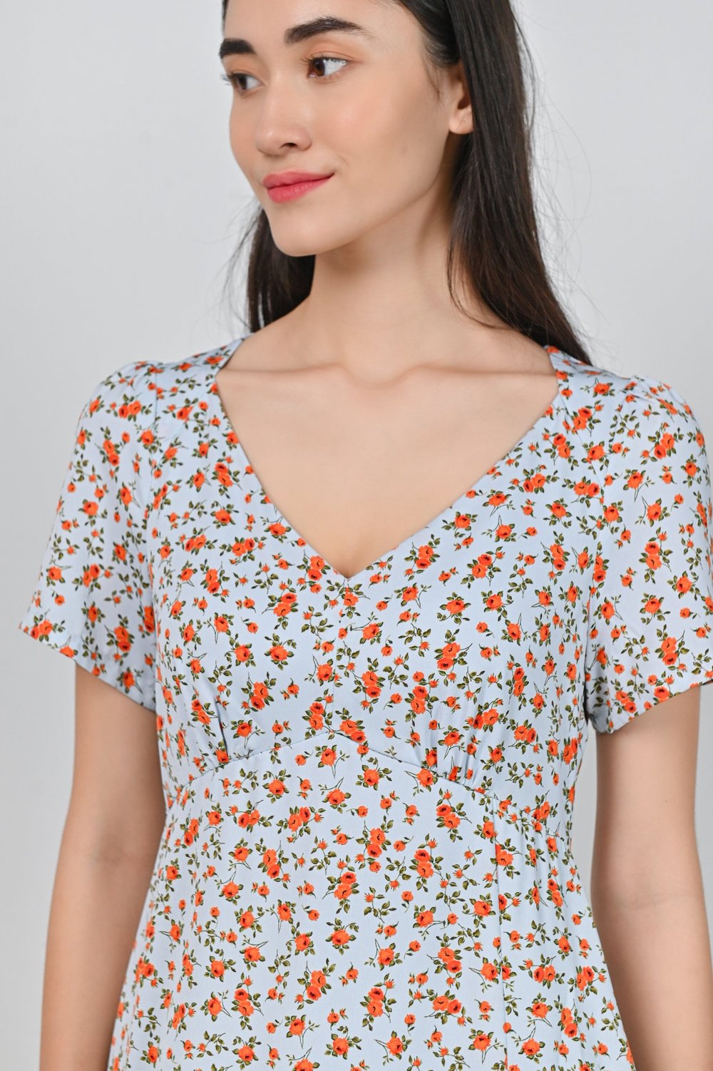 NEA FLORAL MIDI DRESS IN BLUE