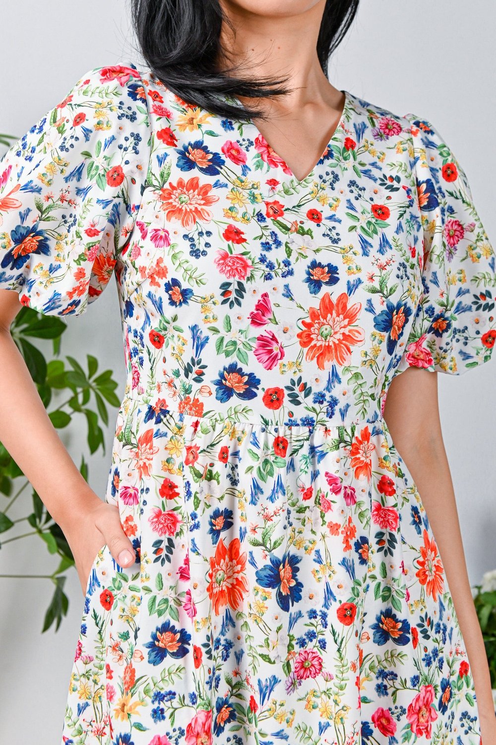 ROBUST FLORAL PUFF-SLEEVED MIDI DRESS