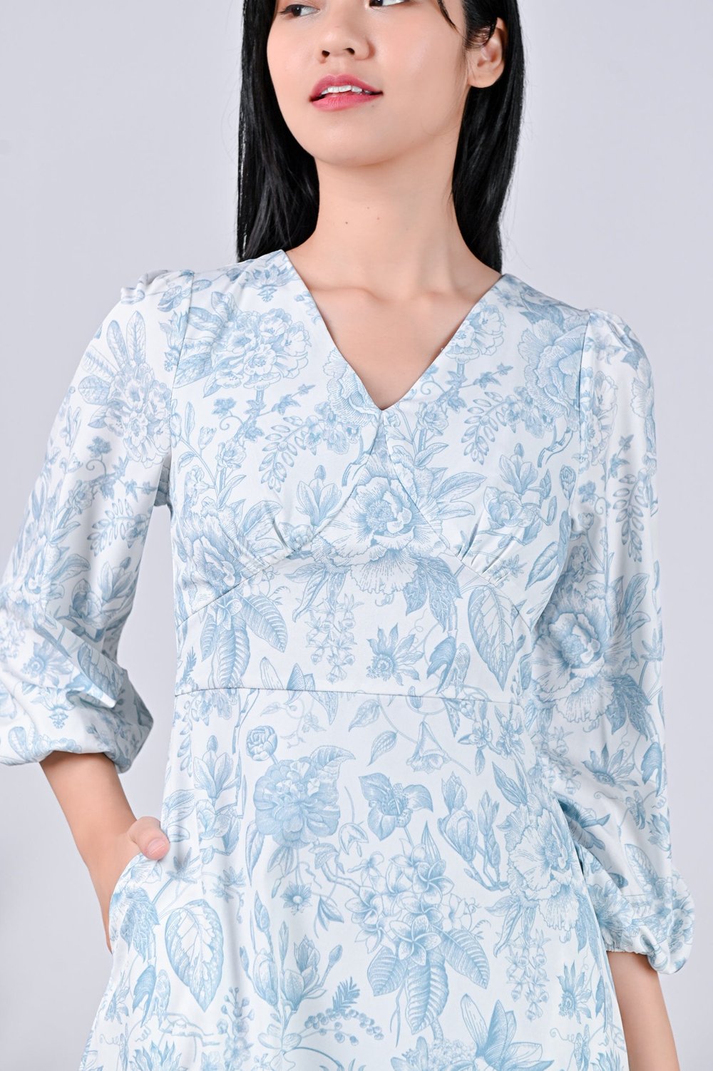 WERN SLEEVED DRESS IN DREAMY PORCELAIN