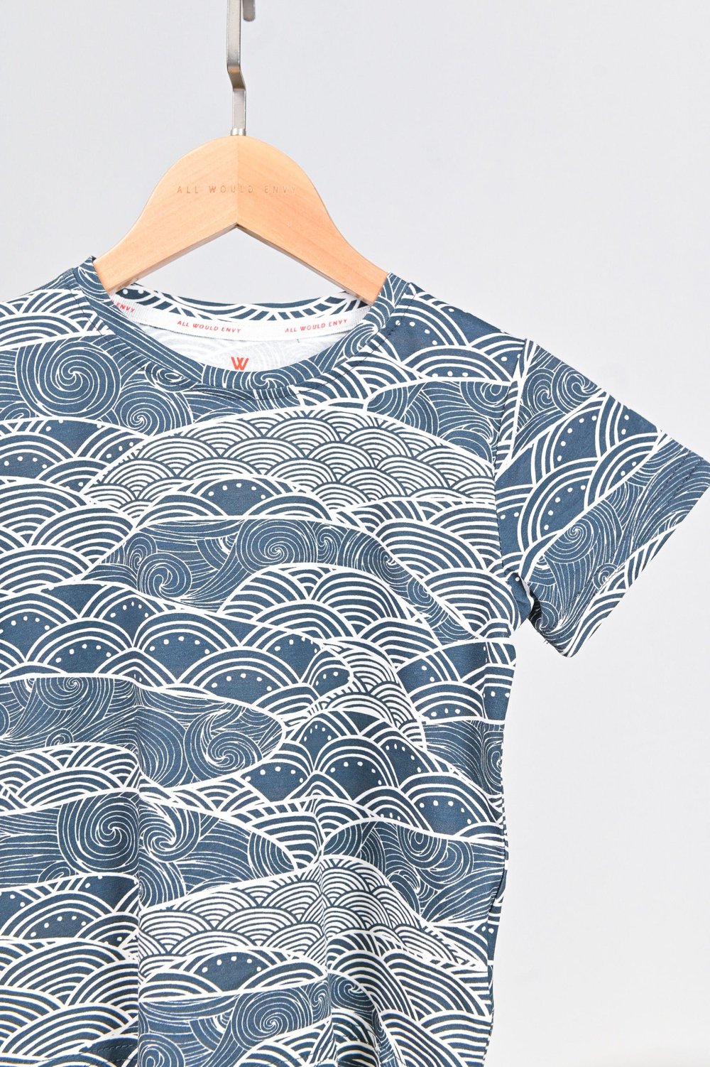 NAVY WAVE COLLAGE KIDS' TEE