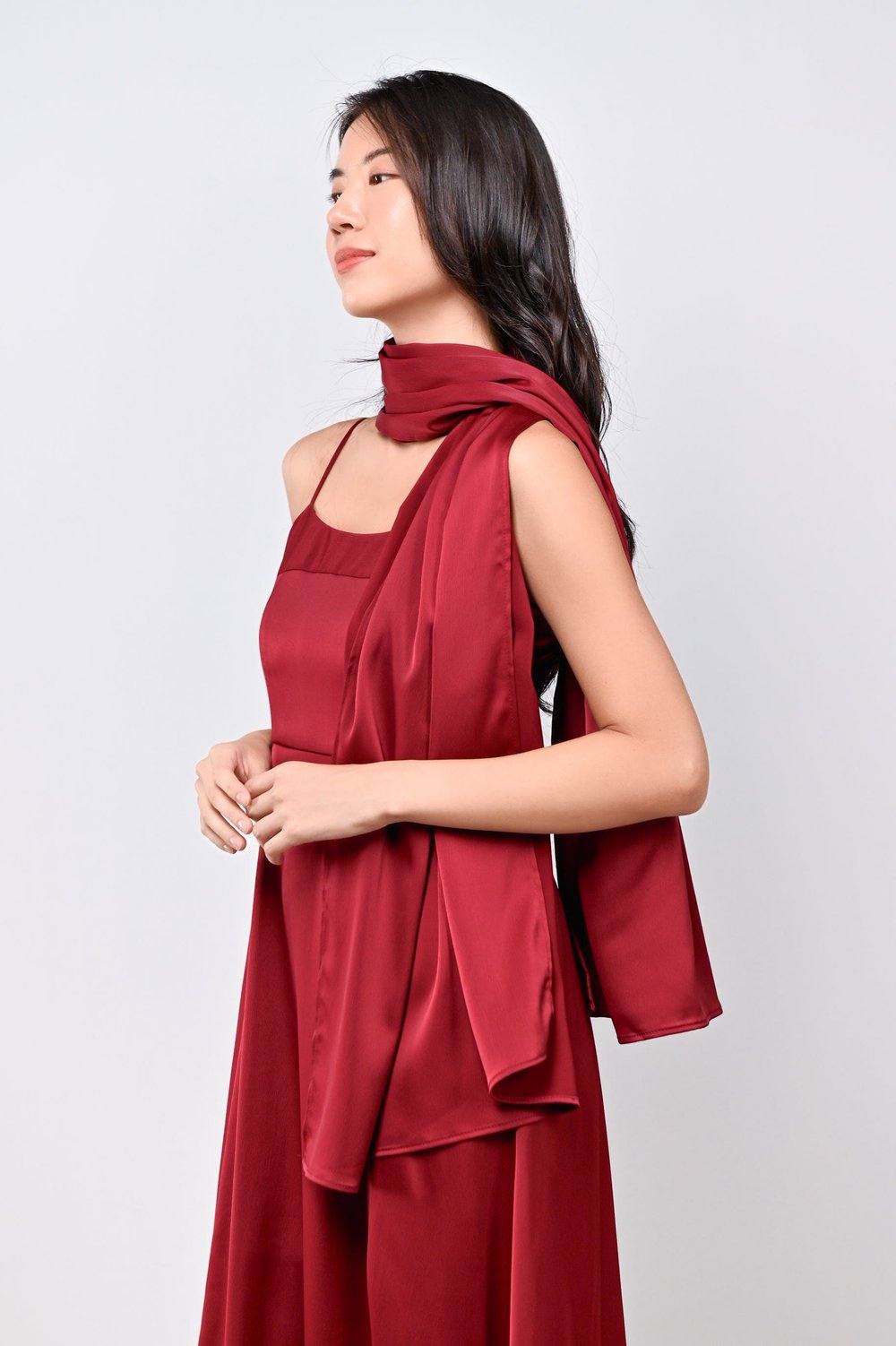 JAIME SHAWL / SCARF IN WINE