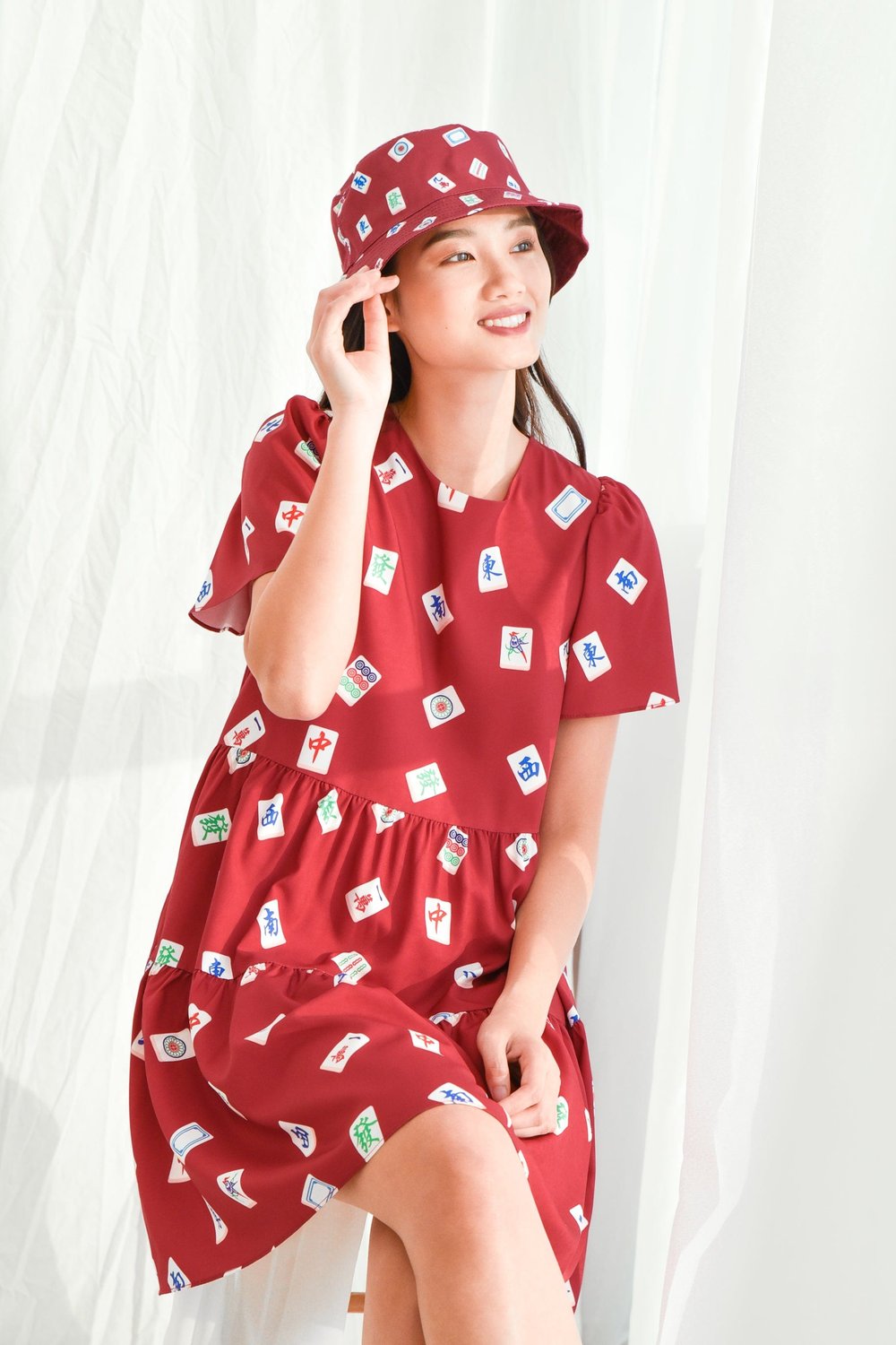 RED MAHJONG REVERSIBLE BUCKET HAT