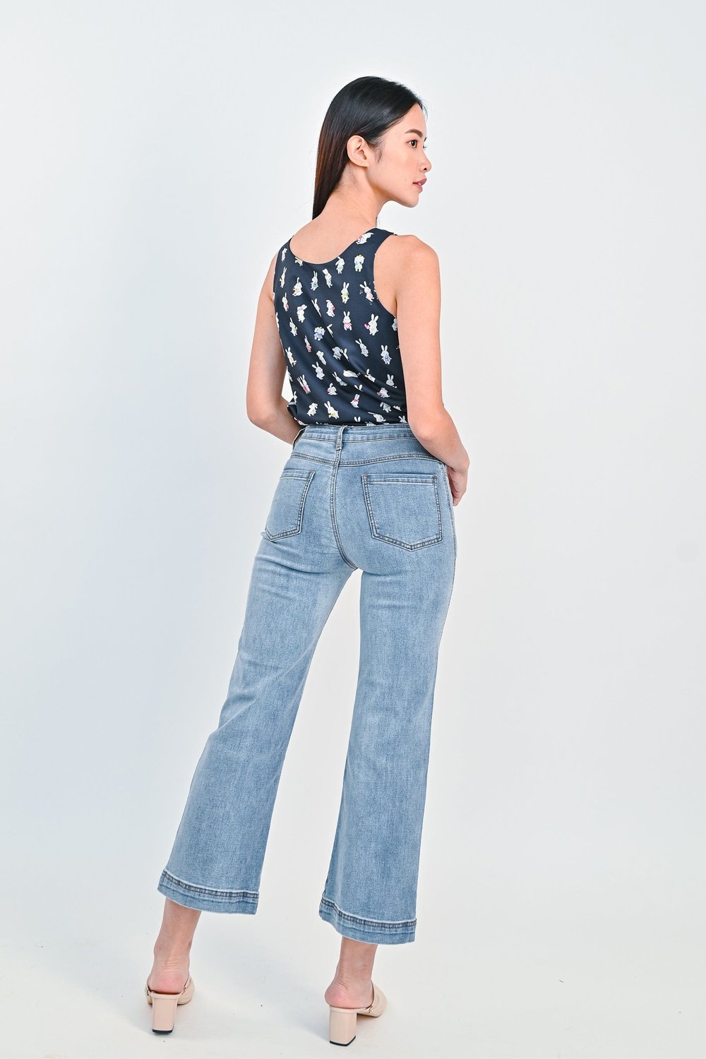 KIRSI BOOT-LEG JEANS IN LIGHT-WASH