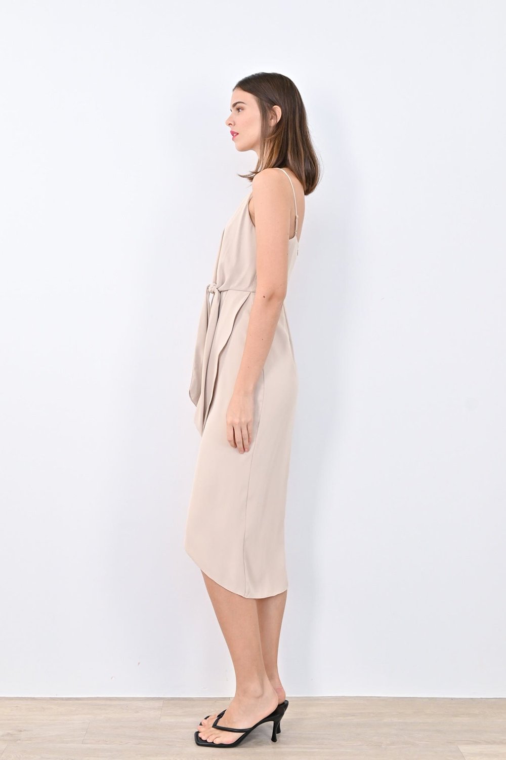 ANGELA SPAG MIDI DRESS IN CHAMPAGNE
