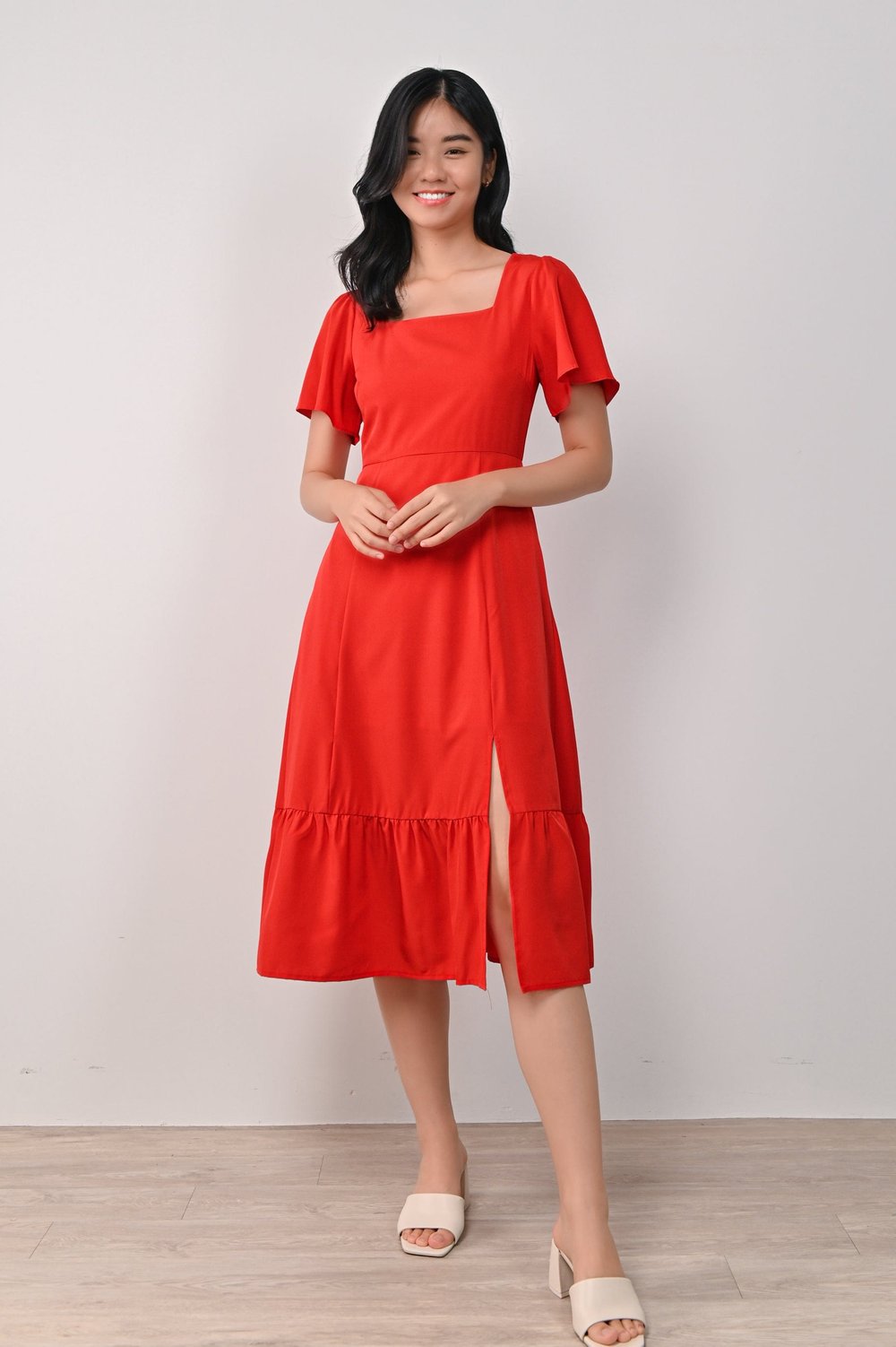 ANTONE SQUARE-NECK DRESS IN RED