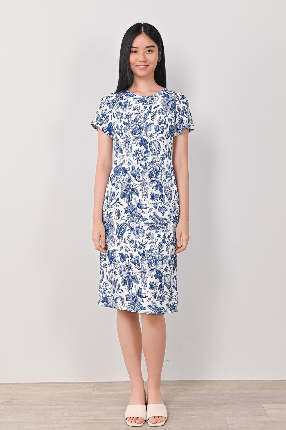 BLUE PORCELAIN BLOOMS PENCIL DRESS