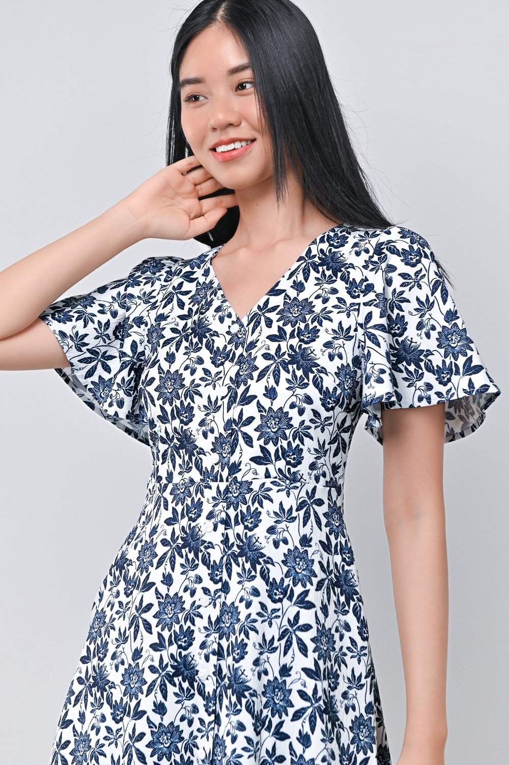CAMY NAVY SLEEVED BUTTON DRESS