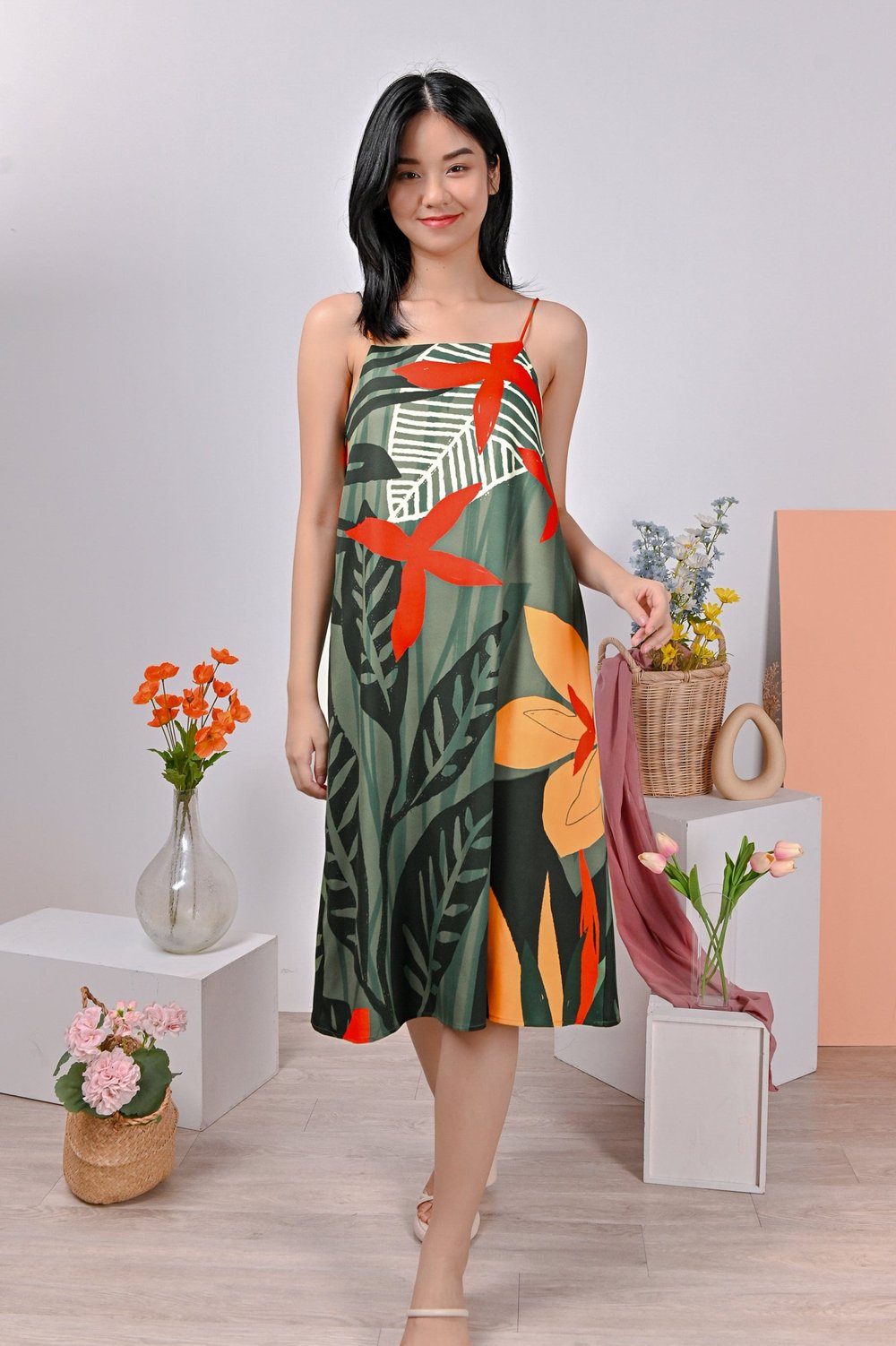 FAMED FOREST SPAG DRESS IN GREEN
