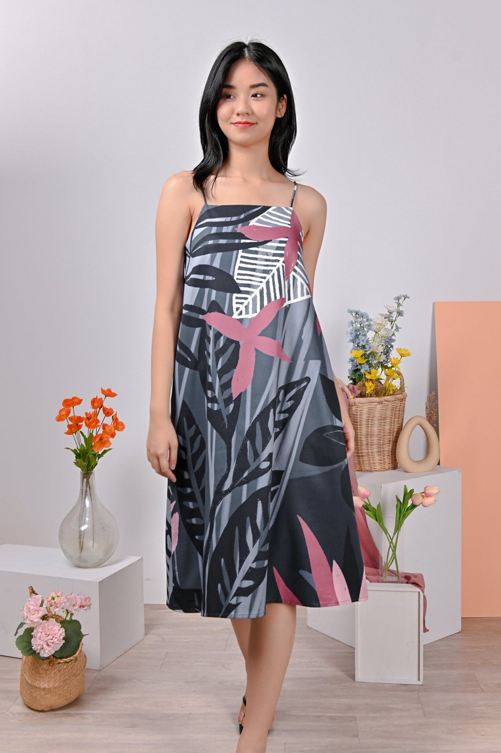 FAMED FOREST SPAG DRESS IN GREY