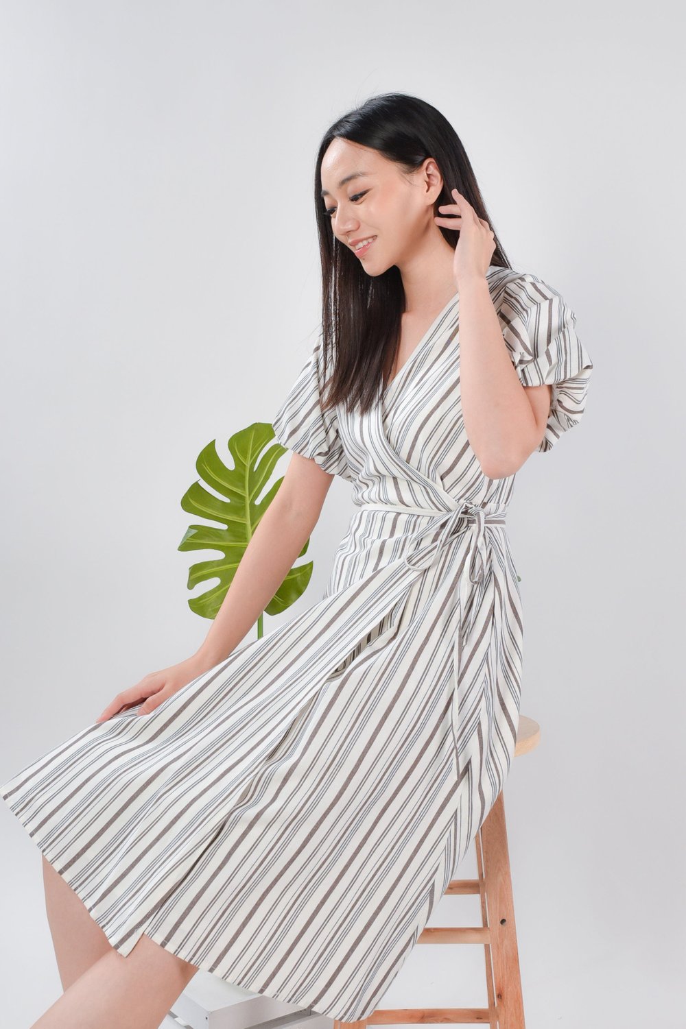 GERI PUFF-SLEEVES WRAP DRESS IN STRIPES