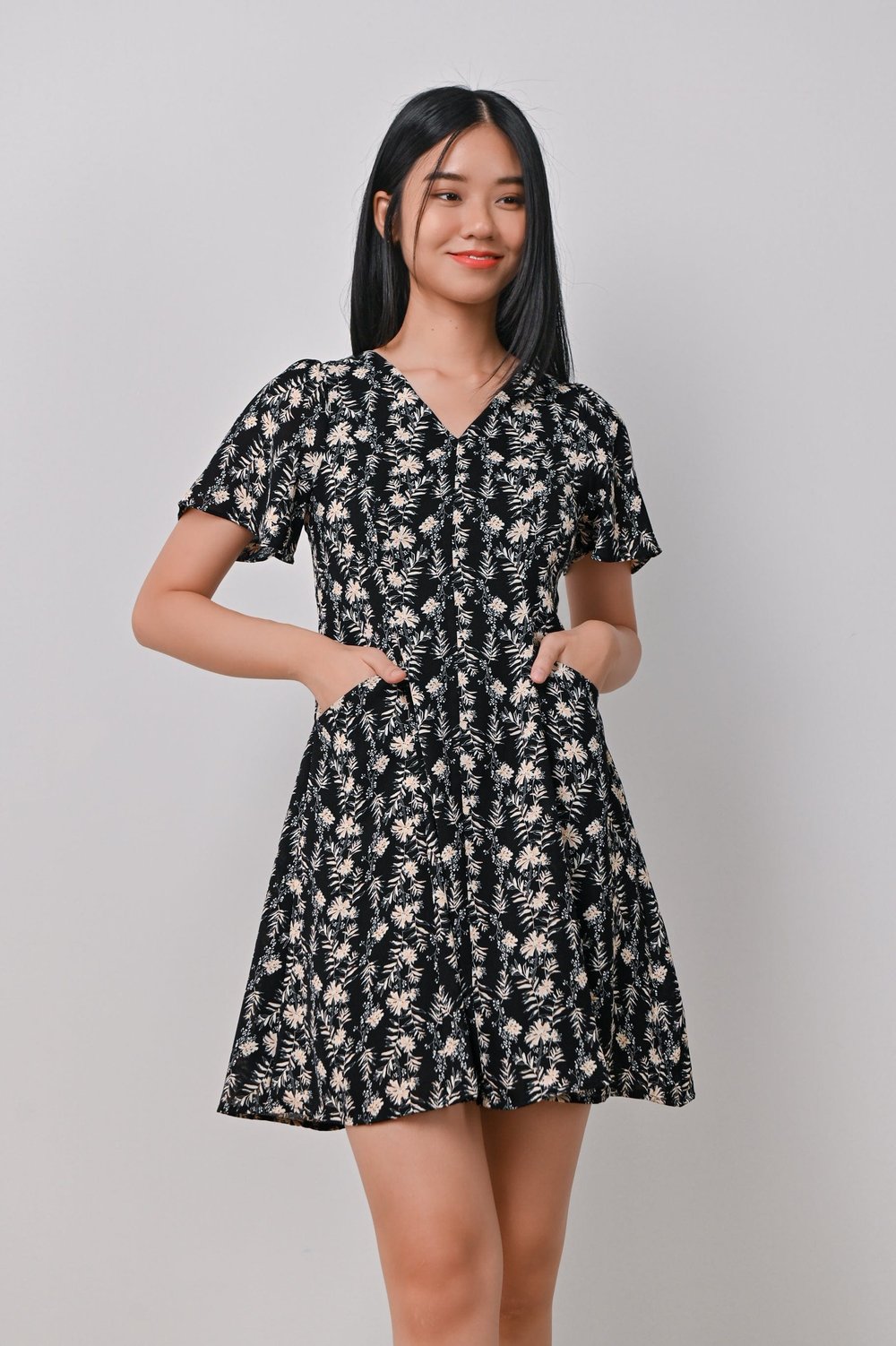 ITZELLA PANEL DRESS IN BEIGE FLORALS