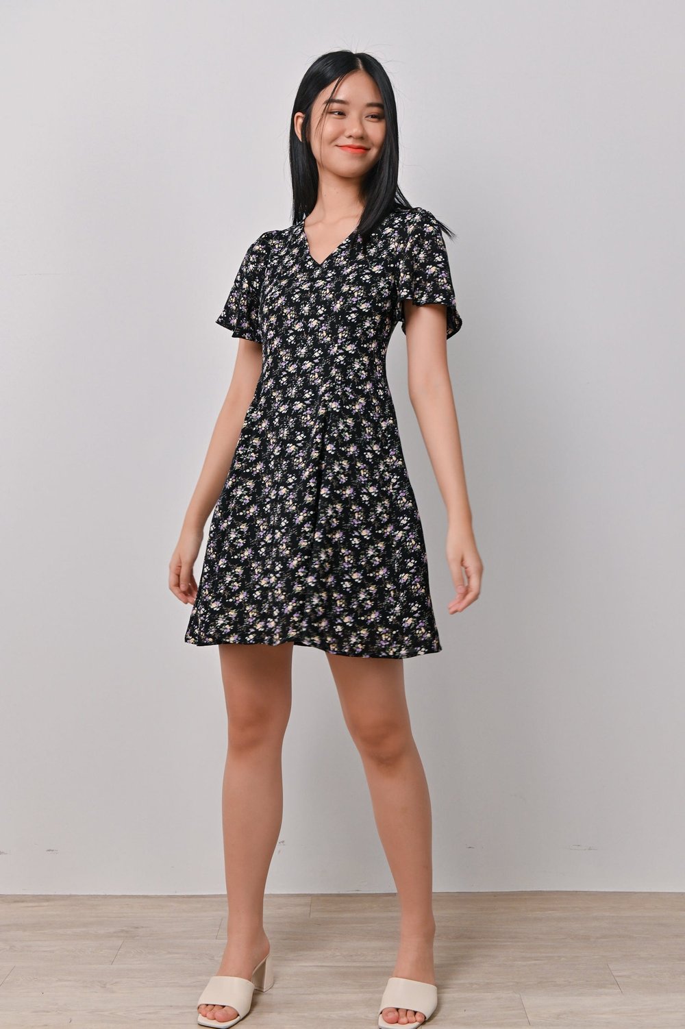 ITZELLA PANEL DRESS IN MINI FLORALS