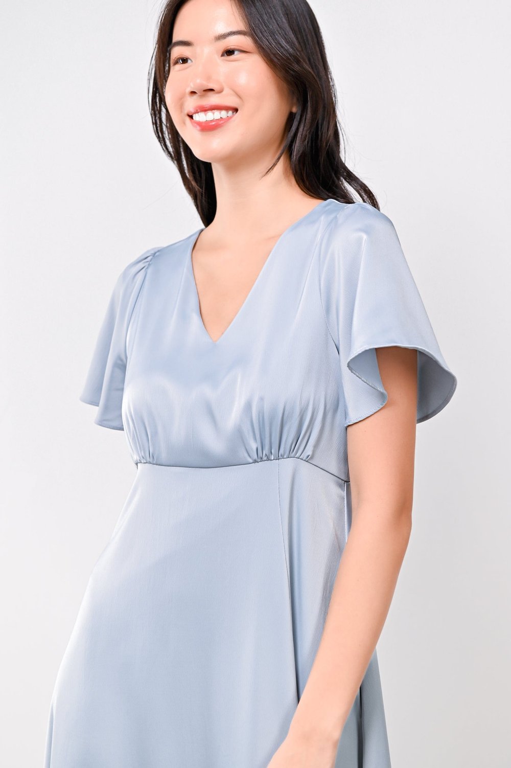 JI-AH SLEEVED MAXI DRESS IN LIGHT-BLUE