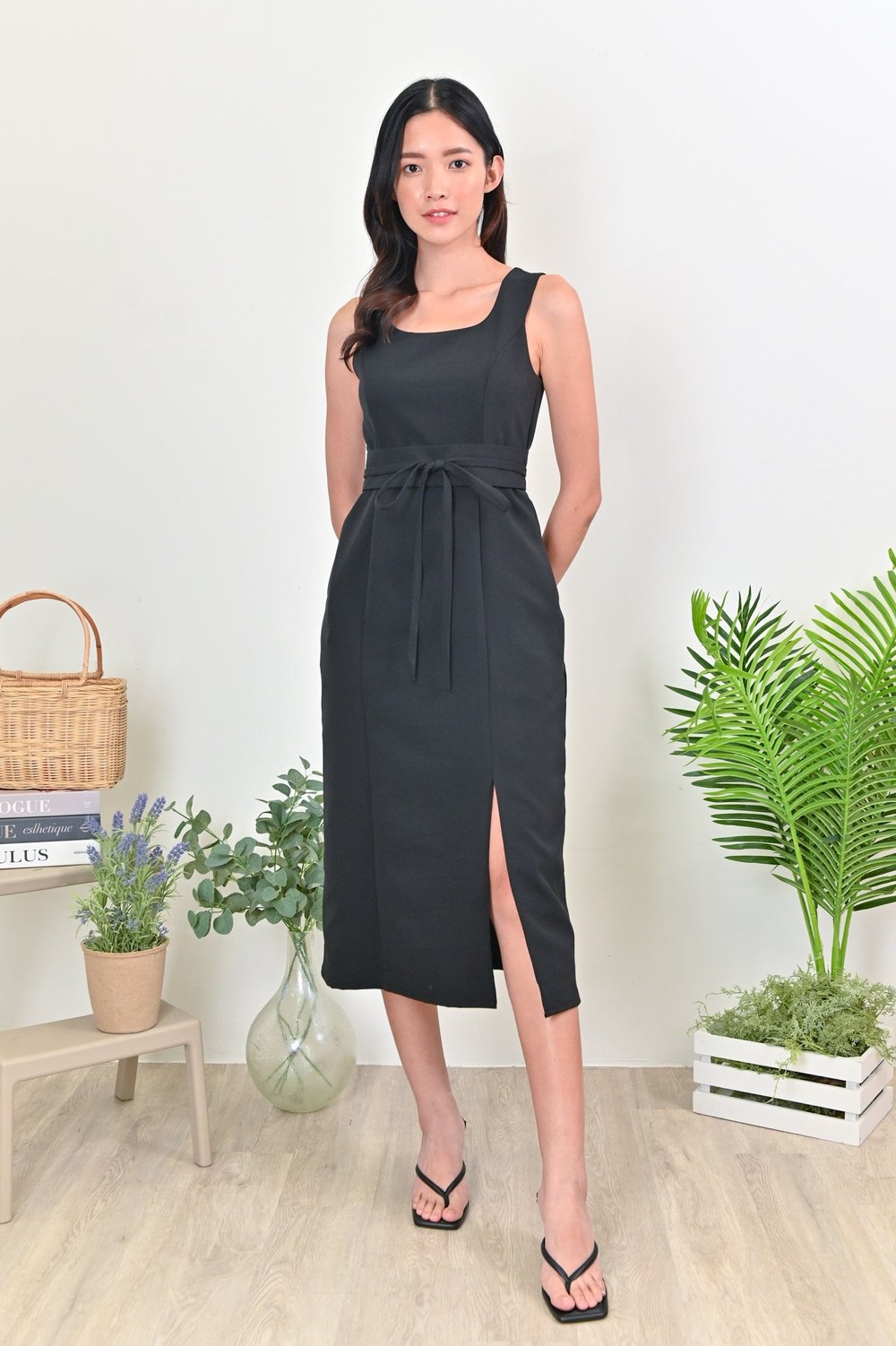 KENDALL SLIT MIDI DRESS IN BLACK