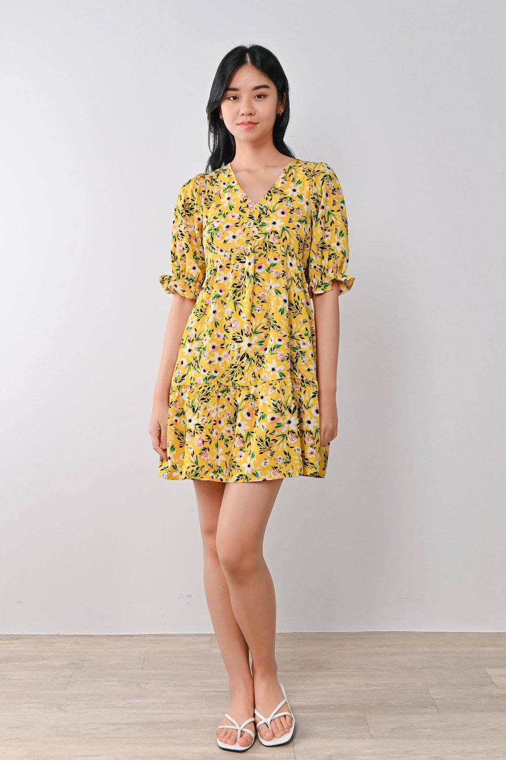 LYRIC FLORAL DRESS IN YELLOW