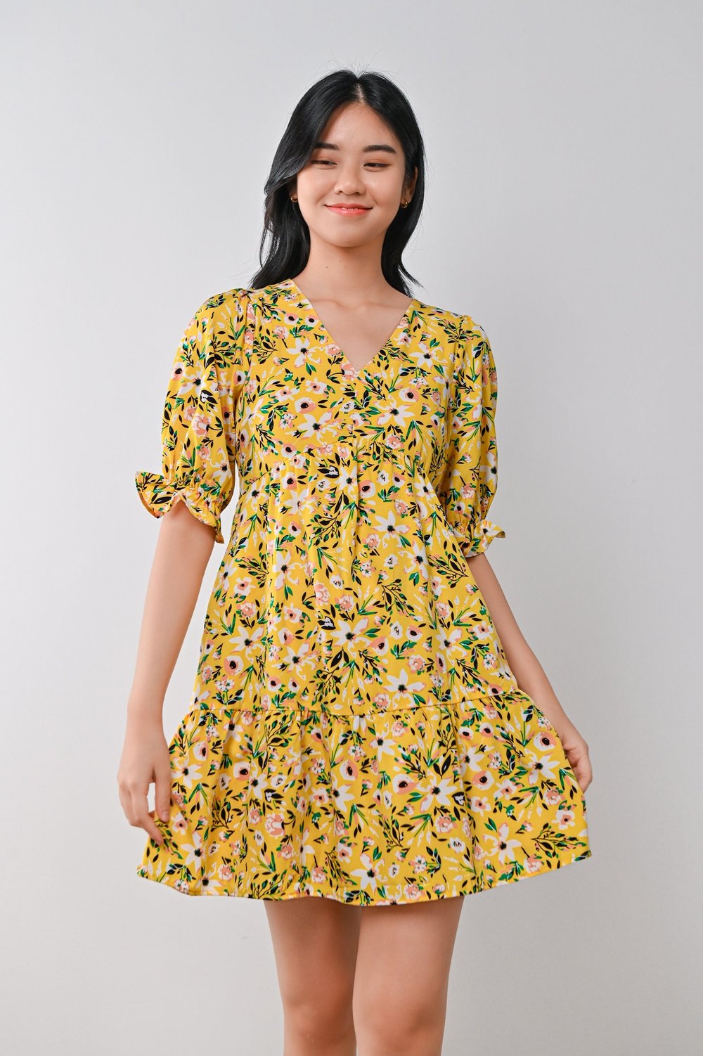 LYRIC FLORAL DRESS IN YELLOW