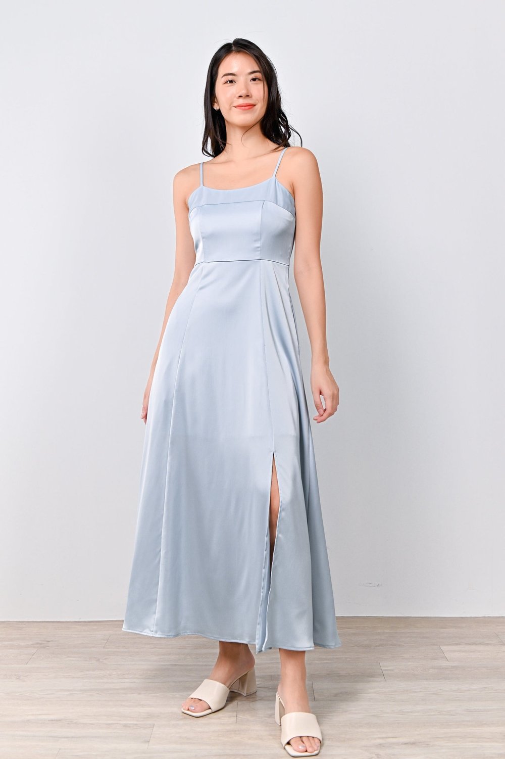 MINJEE SPAG MAXI DRESS IN LIGHT-BLUE