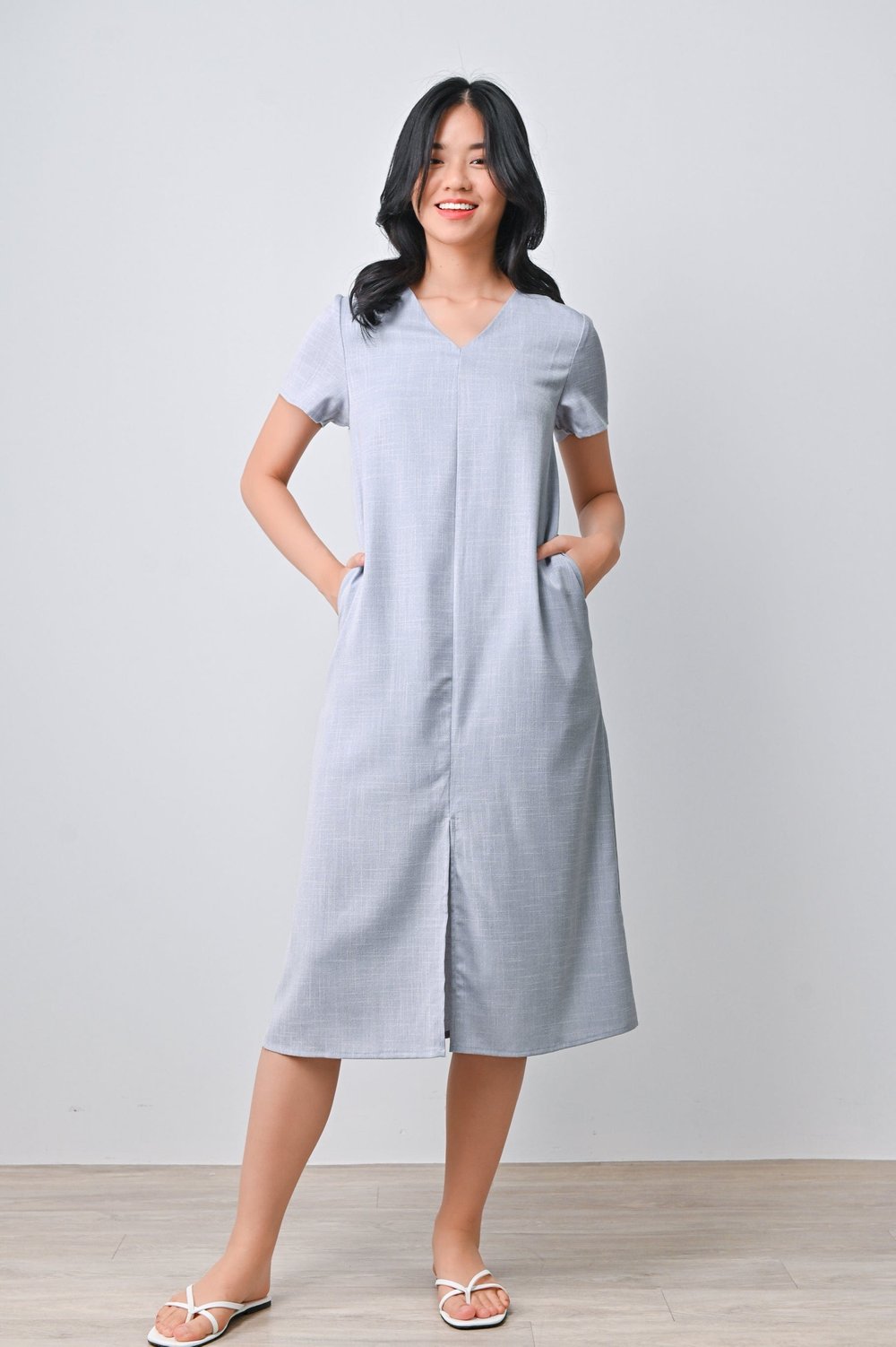 NASUHA SLEEVED MIDI DRESS IN GREY