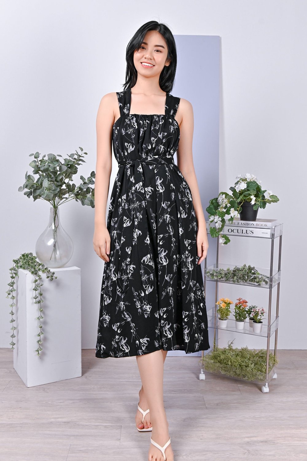QING ABSTRACT FLORAL DRESS IN BLACK