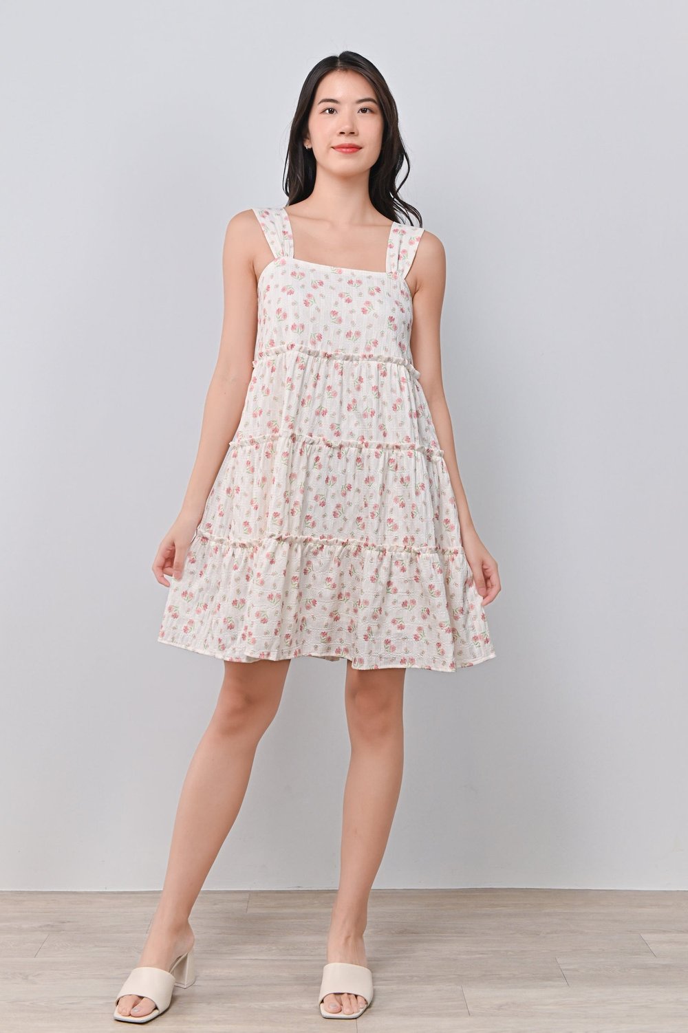 YUNHEE FLORAL BABYDOLL DRESS IN PINK