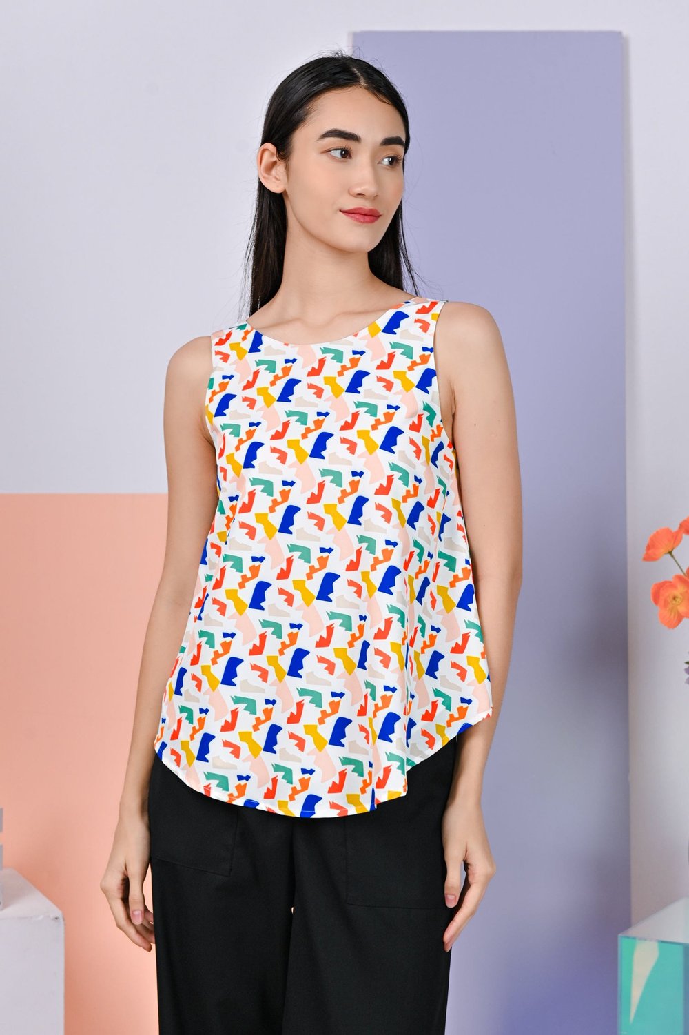 ALIFEROUS SHAPES TWO-WAY TOP