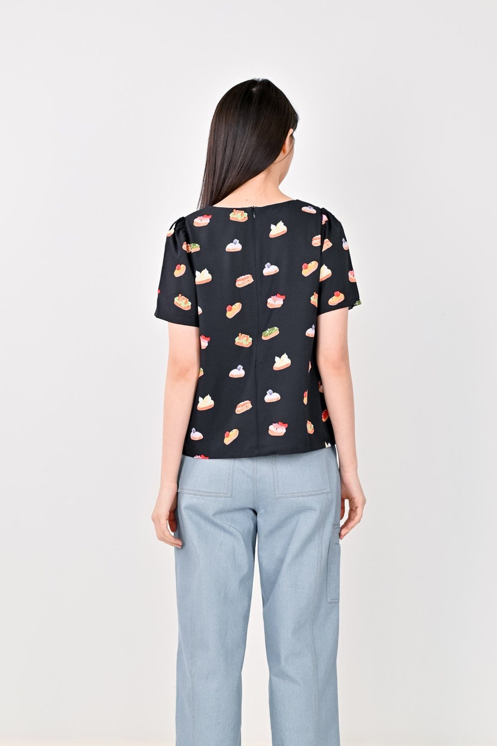 L'CLAIR X AWE SLEEVED TOP IN BLACK